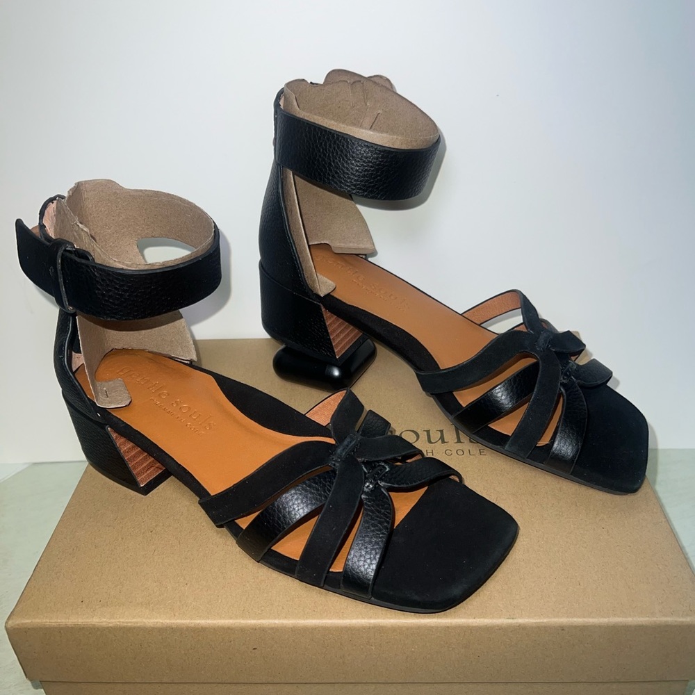 Kenneth Cole Gentle Souls Break My Park Black Leather Cut Out Sandals Women 7 - Picture 5 of 9